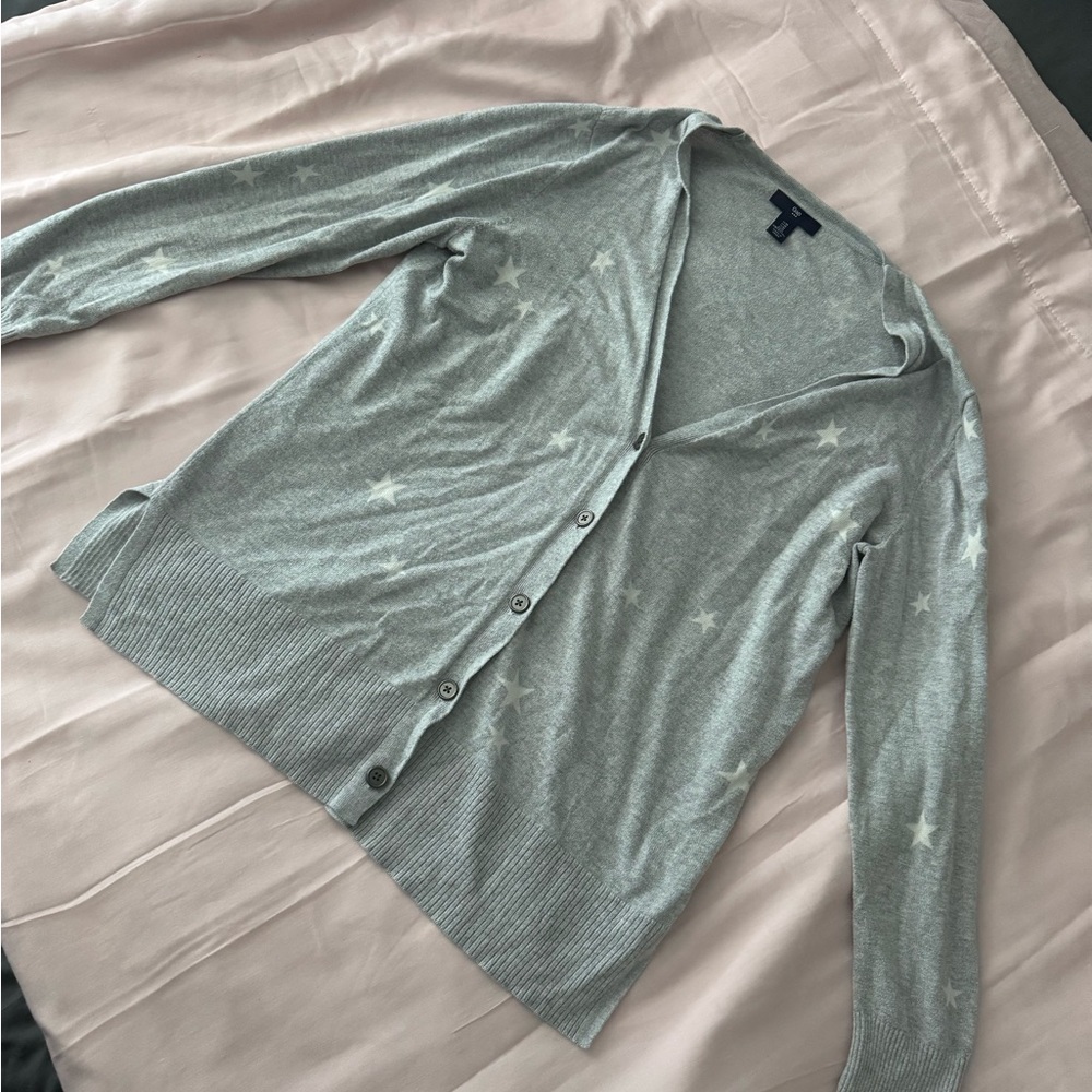 GAP Heather Gray Knit Sweater